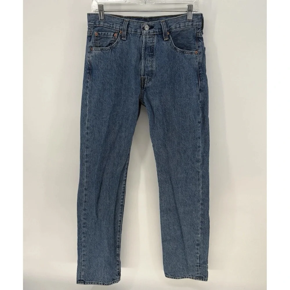Levis 501 Jeans Mens 30x32 Light Wash Button Fly Straight Leg‎ Denim Classic Fit